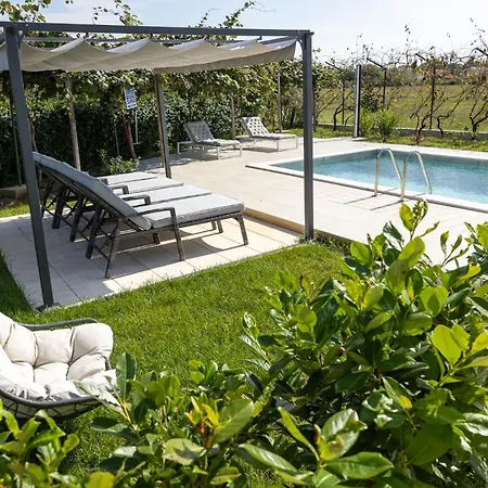 Vila House Skrila *